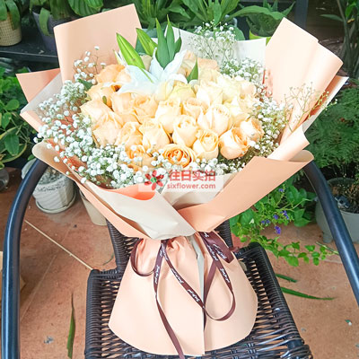 潍坊33朵香槟玫瑰百合，心里永远是你